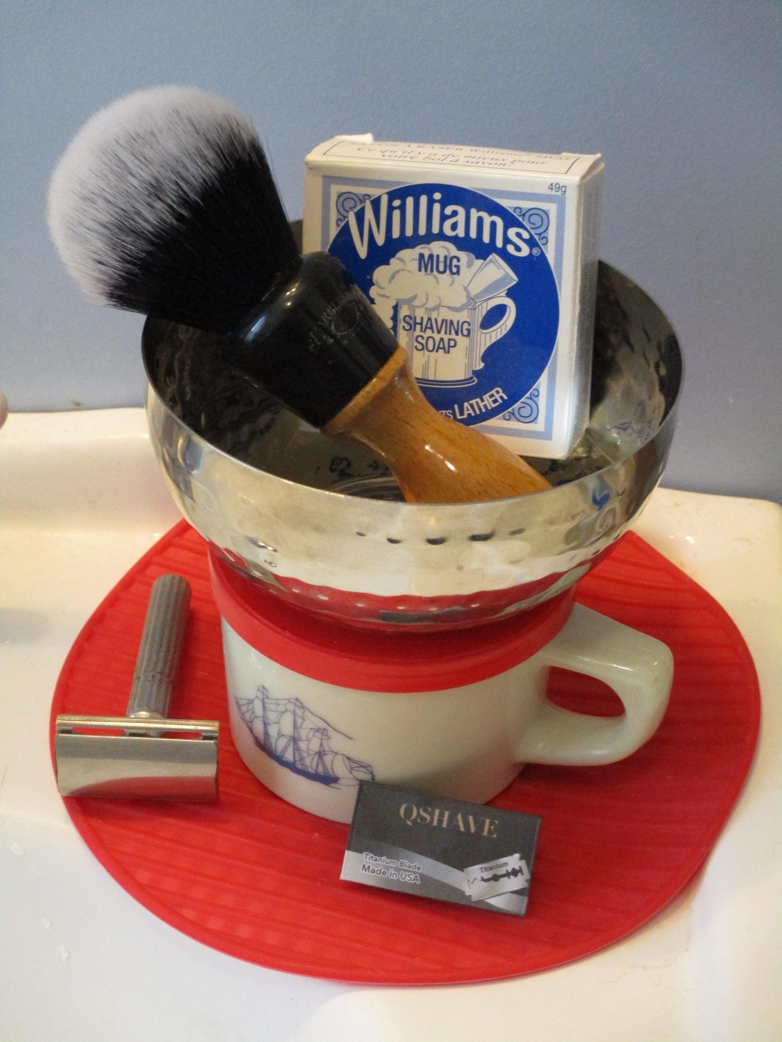 Tech / OS mug / barbershop tuxedo / Williams / QShave